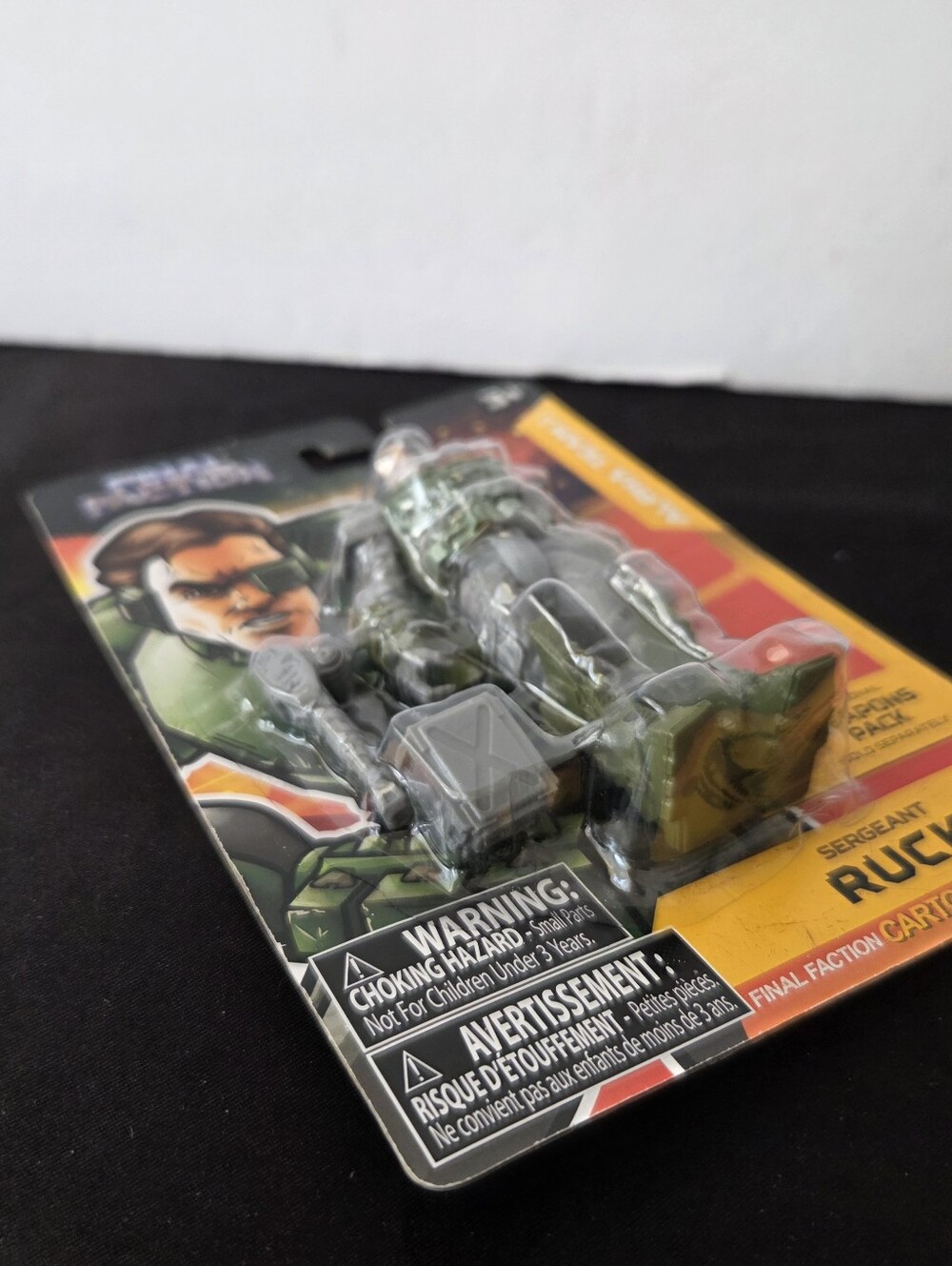 Final Faction Sergeant Ruck Action Figure - Picture 2 of 8